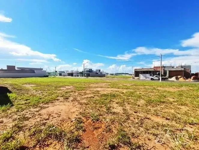 Terreno em Condomínio à venda, Condomínio Residencial Vivamus - SALTINHO/SP