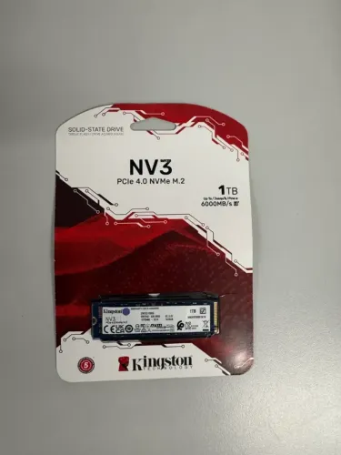 SSD Kingston modelo NVMe M2 PCIe4 1TB novo