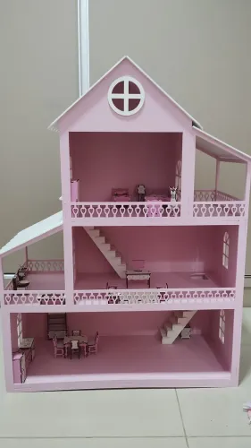 Casinha de boneca em mdf