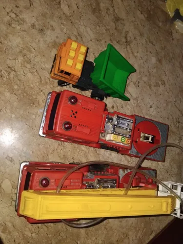 Lote de brinquedos ESTRELA (NÃO ESTAO FUNCIONANDO)