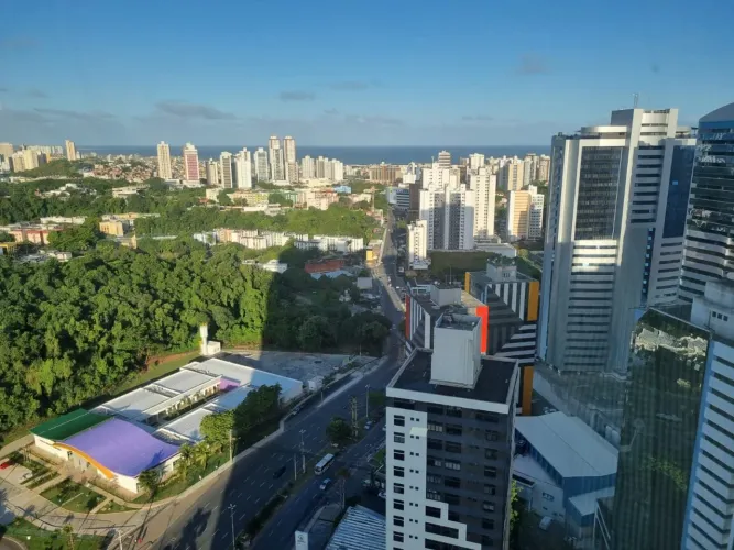 Salão Comercial para Venda em Salvador, Caminho das Árvores, 2 banheiros, 3 vagas