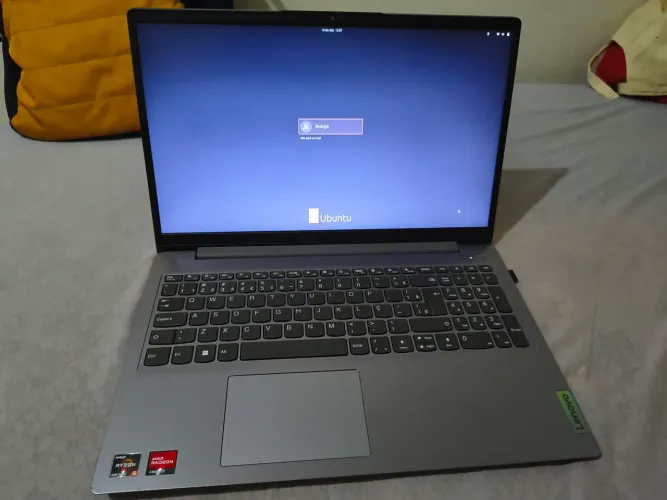 NOTEBOOK LENOVO AMD RYZEN5