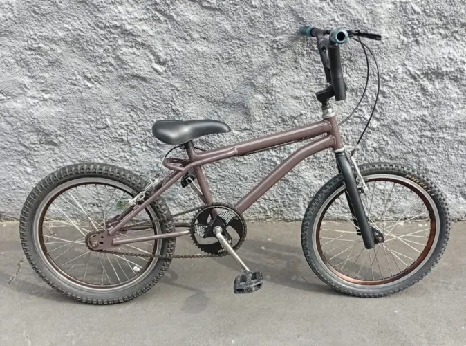 Bicicleta aro 20 cross