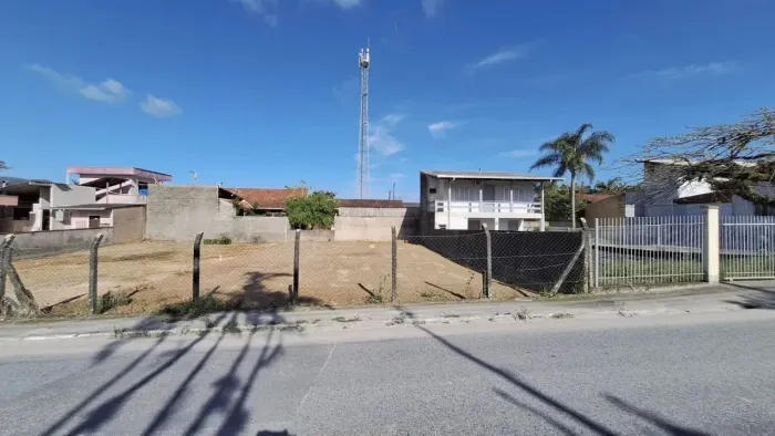 Terreno bem localizado para venda em SC - Penha com 264 m²