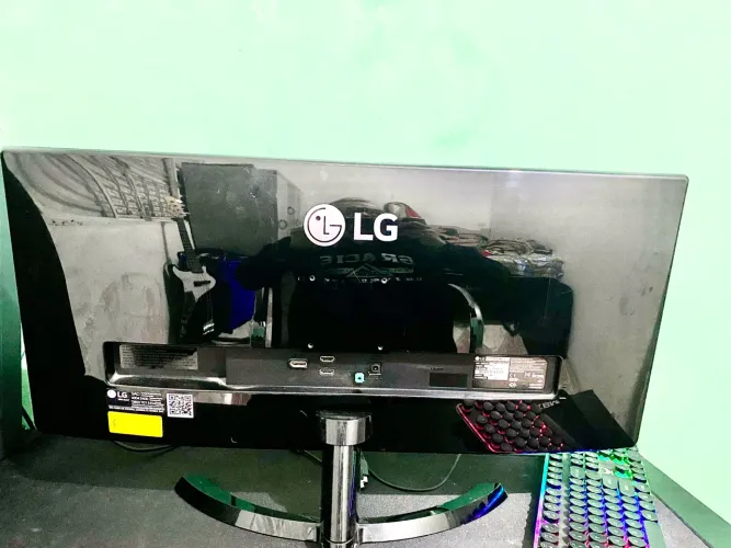Monitor LG 29 Ultrawide 29UM68-P - Faço e 3 vezes no cartão de crédito 
