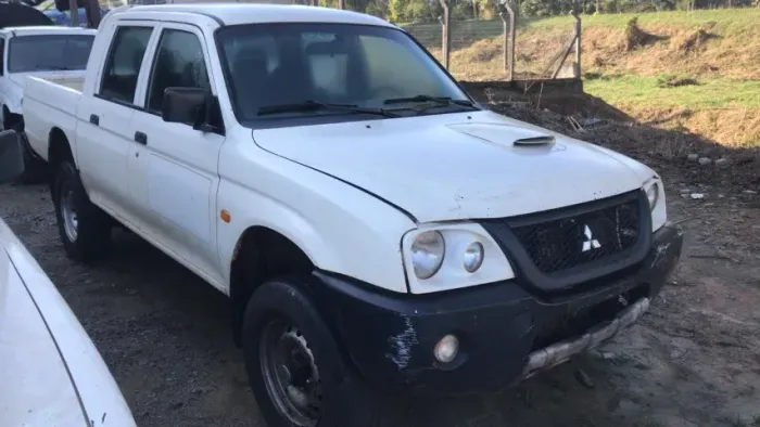Mitsubishi L200 GL 2.5 Manual 4x4 2009 Veiculo Destinado A Retirada De Peças