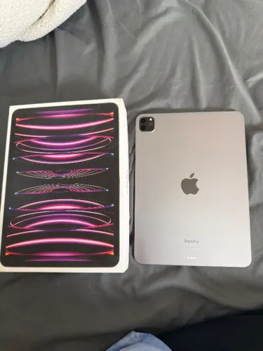 iPad Pro 4ª Geração Apple, 11", 128GB, M2, Wi-Fi, Câmera 12MP, iPadOS 16, Cinza Espacial