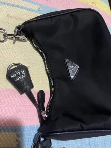 Bolsa Prada Re-Edition 2005 nova
