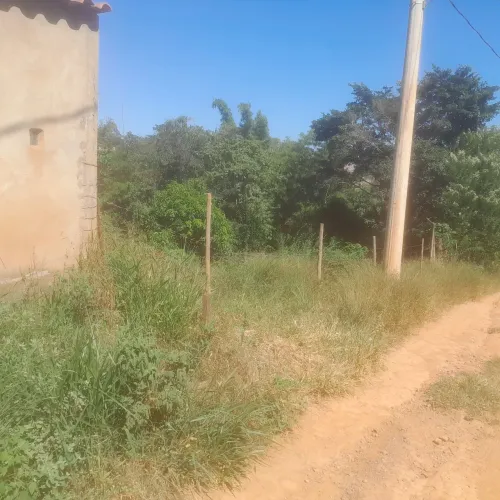 Lotes no bairro jardim serra azul em mateus leme