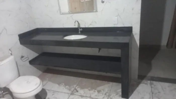Pias bancadas lavatorios entre outros serviços