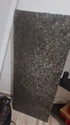 Tábua de granito 
