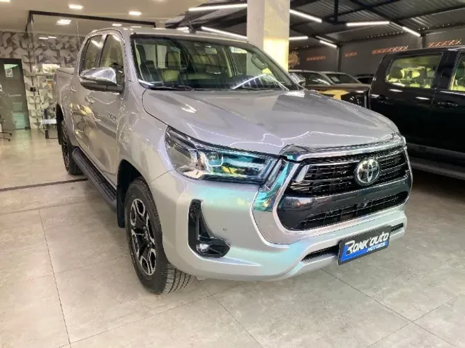 Toyota Hilux CD SRX 4X4 2.8 TDI 16V Diesel Aut. 2022