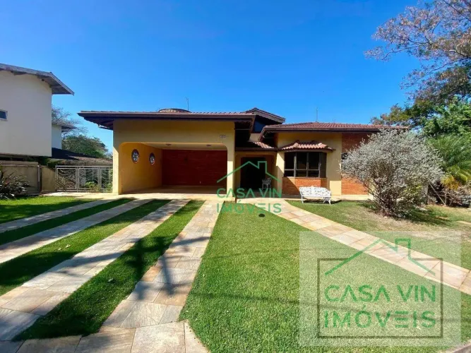 Casa com 4 dormitórios à venda, 373 m² por R$ 2.390.000,00 - Condomínio Marambaia - Vinhed