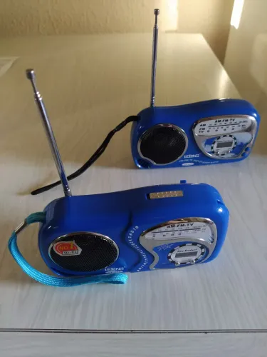 Rádio Portátil AM/FM/TV - Lelong 2 Unidades!