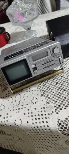 Rádio TV Portátil Sanyo