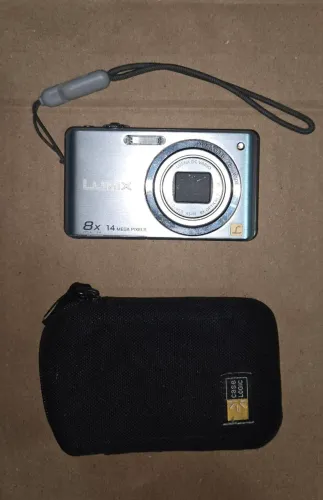 Vendo câmera Panasonic lumix