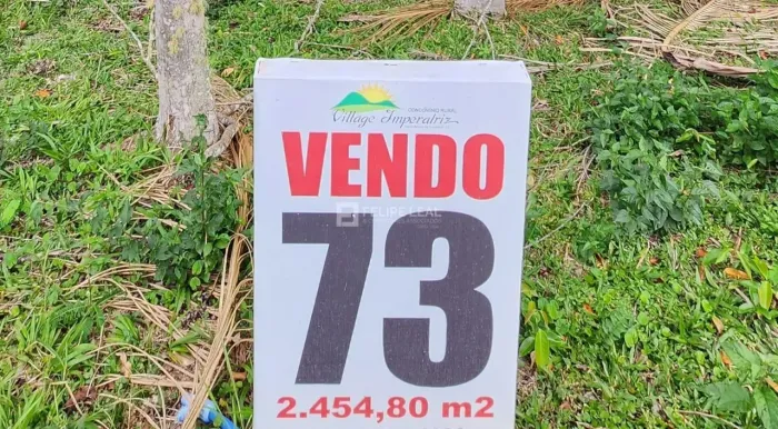 Terreno em Condominio em Varginha - Santo Amaro da Imperatriz
