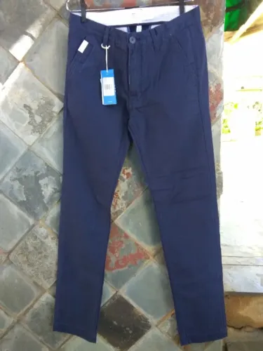 Calça Adidas Originals tamanho 40
