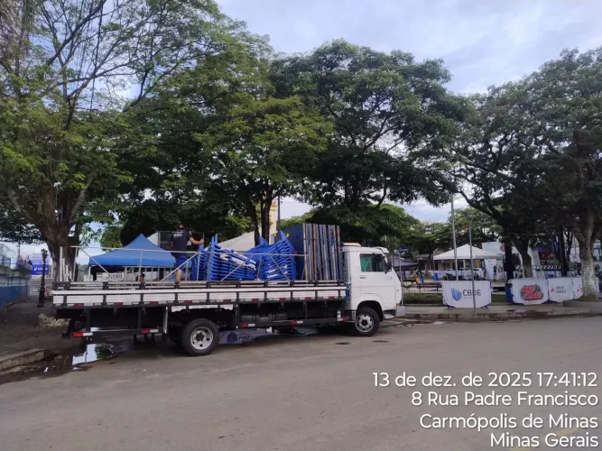 Carretos , mudanças e transporte