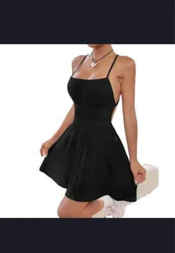 Vestido Preto com Amarração nas Costas M