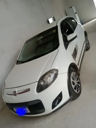 Fiat Palio Sporting 1.6 Flex 16V 5P 2013