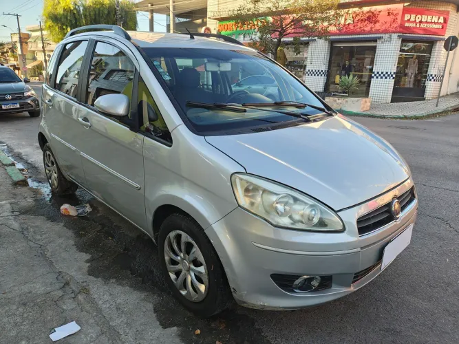 Fiat Idea Attractive 1.4 Fire Flex 8V 5P 2012