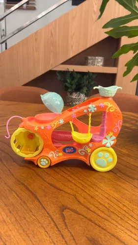 Ônibus dos Littlest Pet Shop LPs