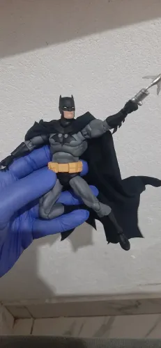 Batman Hush Mafex Loose