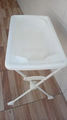 Banheira infantil com suporte