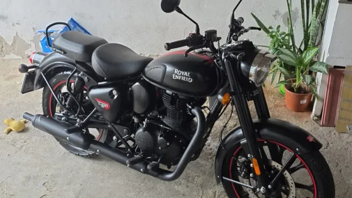 Royal Enfield Classic Dark 350cc ABS 2025