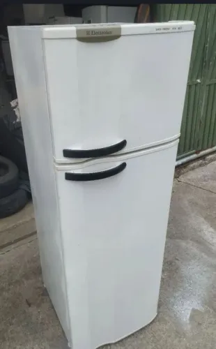 Geladeira duplex Eletrolux funcionando normalmente