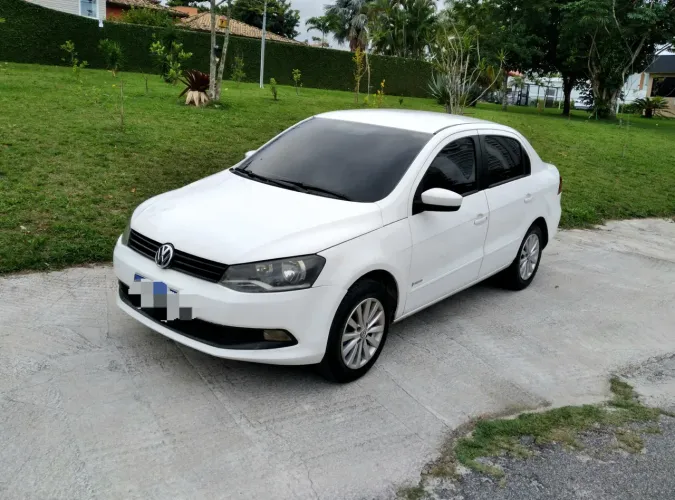 Volkswagen Voyage Comf/highli. 1.6 MI T.flex 8V 4P 2013