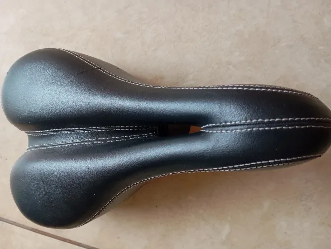 Selim com furo central - conforto e ergonomia