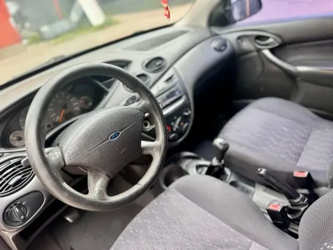 Ford Focus 1.6 S/se/se Plus Flex 8v/16v 5P 2004