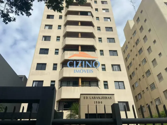 Apartamento à venda no Condomínio Laranjeiras Rua Carlos Weber