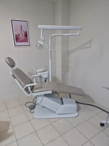 Duas cadeiras odontológicas novas