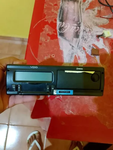 Vende -se tacógrafo digital automotivo o modelo VDO BVDR