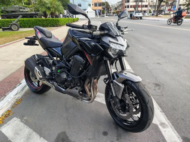 Kawasaki Z900 ABS 2023 muito nova! 