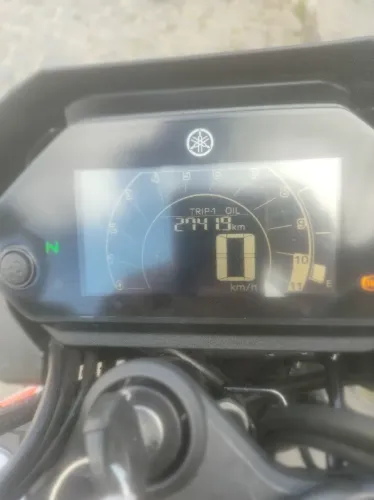 FZ 25