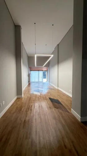 SALA COMERCIAL RUA 2550 prox 3a av Balneario Camboriu