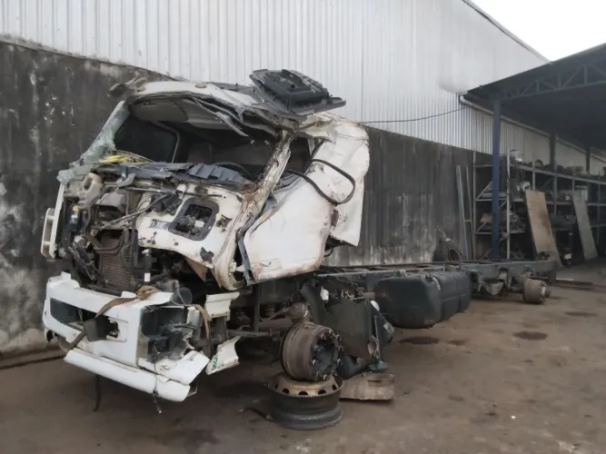 Volvo VM 270 Retirada de Peças