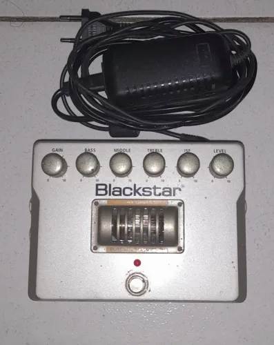 Pedal Blackstar Valvulado HT DIST com fonte