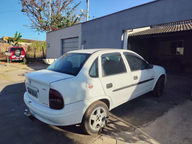 Chevrolet Corsa SED Class.life 1.0/1.0 Flexpower (álcool) 2007