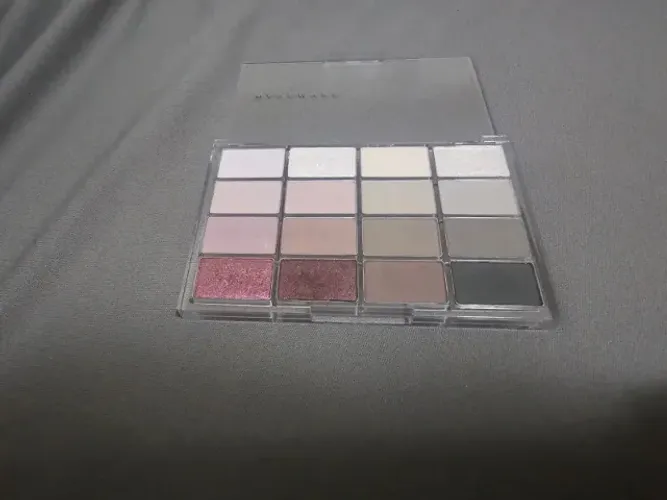 WAKEMAKE paleta de sombras - N15 Born Dark Blurring (ideal para a paleta inverno escuro)