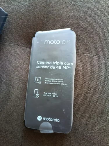 Celular Moto E40