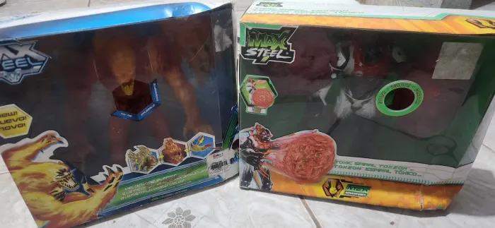 Lote de vilões-Max Steel