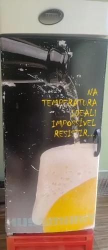 Cervejeira hussmann 220V Semi Nova revisada.