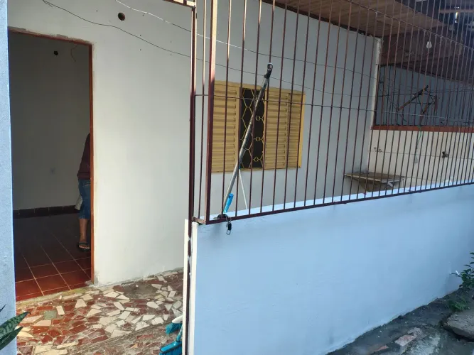 Aluga-se R$ 600,0