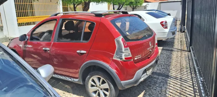 Renault Sandero Stepway Hi-power 1.6 8V 5P 2013