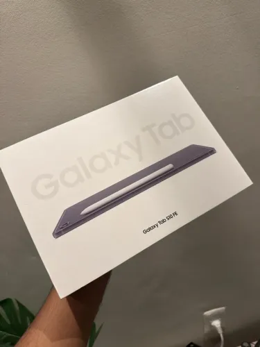 Tablet Samsung Galaxy Tab S10 FE 8gb 128gb Cinza - (LACRADO | NF | Garantia)